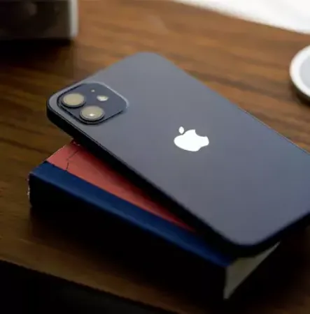 صورة لقسم سلسلة آيفون